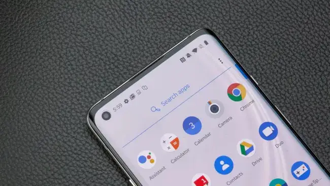 OnePlus 8 & OnePlus 8 Pro Launched: Display